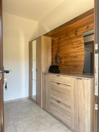 Duplex cu 3 camere cu Canalizare în Valea Adâncă