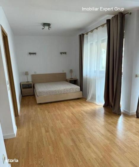 Casă cu 5 camere cu Teren 250 Mp în Herăstrău