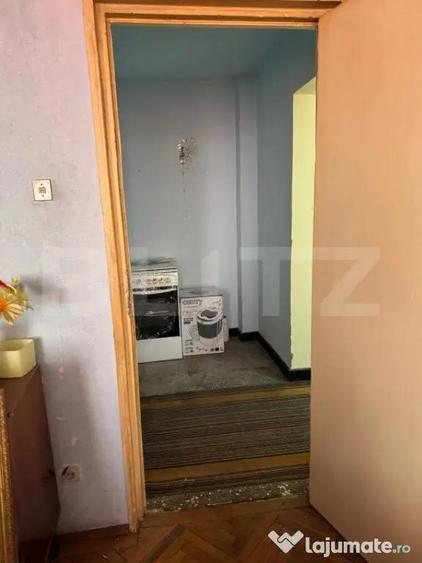 Apartament cu 3 camere decomandat în Nicolae Bălcescu