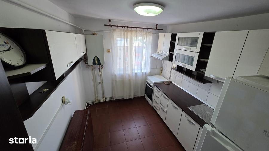 Apartament cu 3 camere în Central