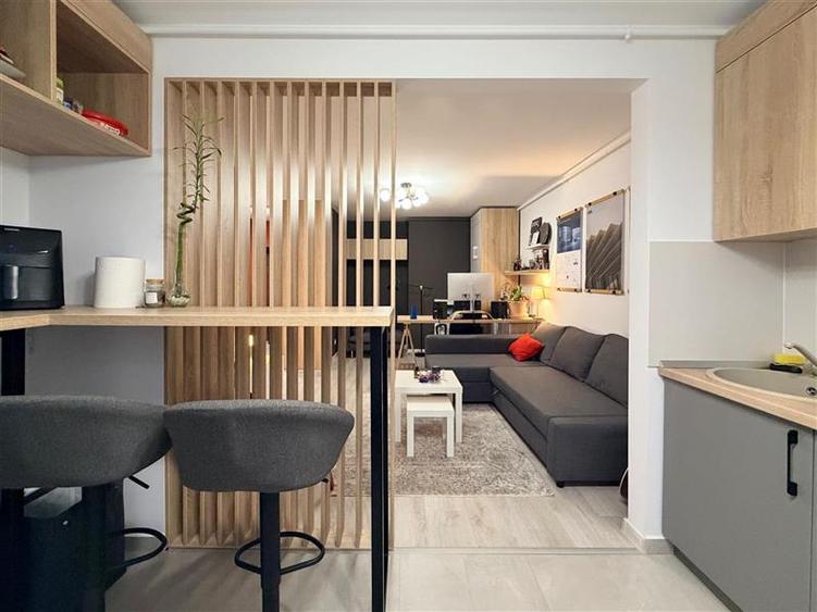 Apartament cu 2 camere semidecomandat, mobilat în Theodor Pallady