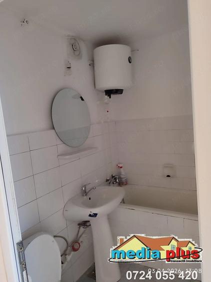 Apartament 3 camere de vanzare Micro 16 suprfata?a totala 70 mp, pre? 57.000 - 1