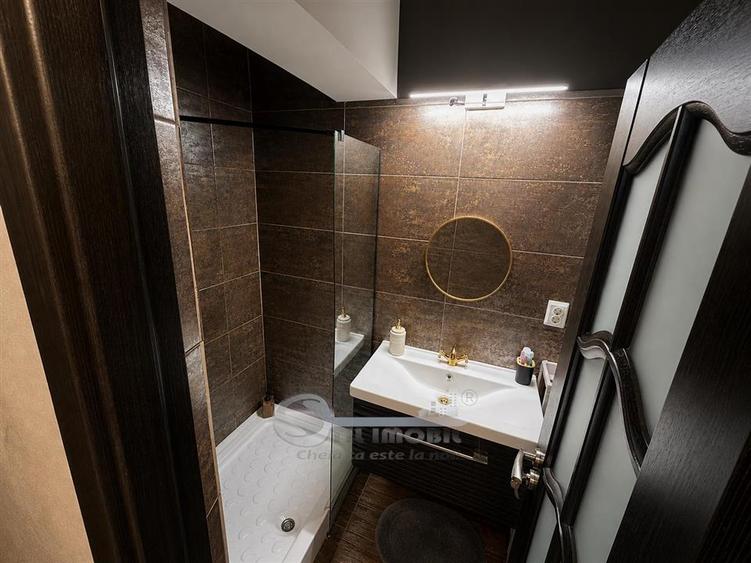 Apartament cu 2 camere decomandat în Galata