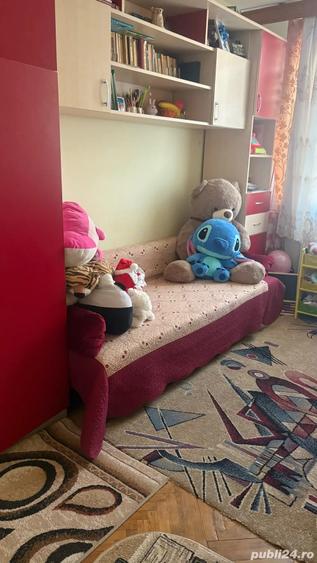 Apartament cu 3 camere semidecomandat în Dărmănești