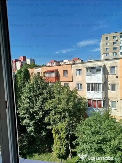 Apartament cu 2 camere semidecomandat în Gemenii
