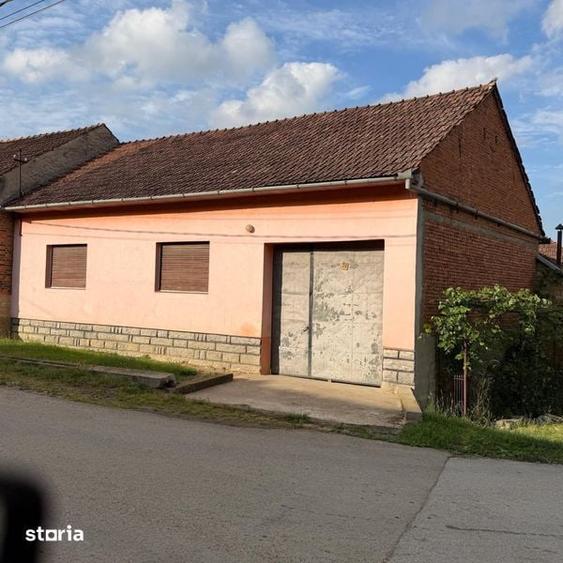 Casă cu 4 camere cu Teren 500 Mp în Uileacu de Beiuș
