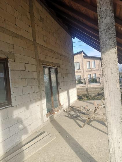 Casă cu 4 camere în Central