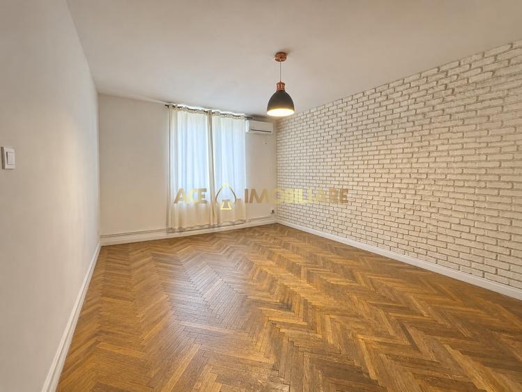 Apartament cu 2 camere decomandat în Primăverii