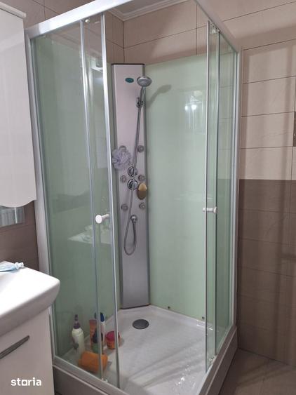 Casă cu 5 camere cu Teren 280 Mp în Central
