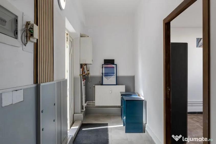 Casă cu 4 camere cu Teren 140 Mp în Central