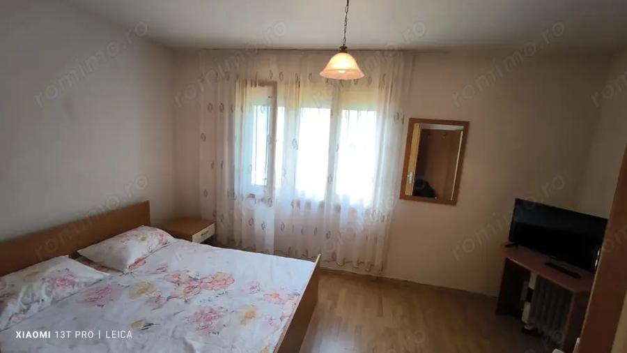 Casă cu 6 camere în Eșelnița