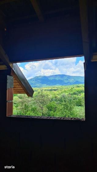 Casă cu Teren 1183 Mp în Corbeni