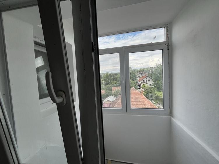 Garsonieră semidecomandată în Central