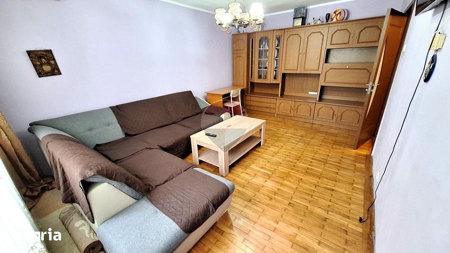 Apartament cu 2 camere decomandat în Titan