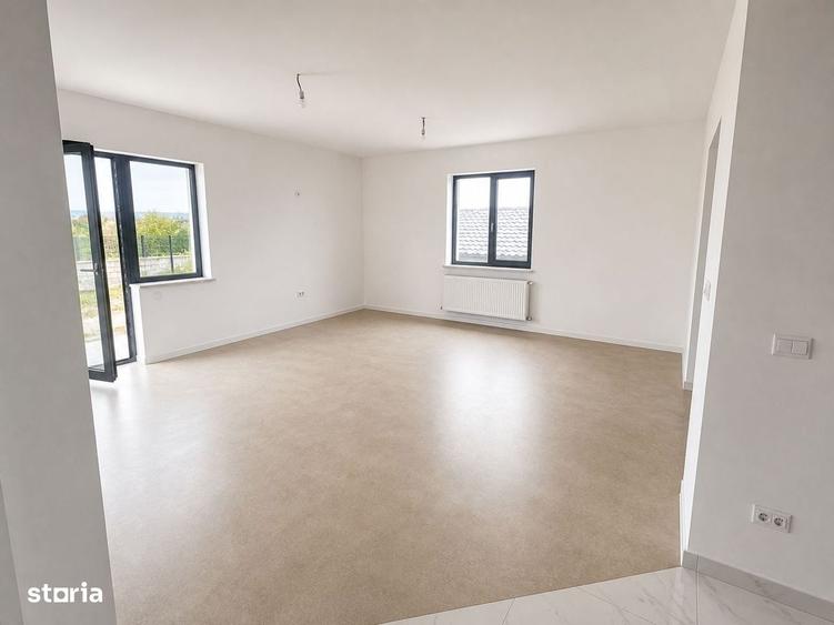 Casă cu 3 camere cu Teren 510 Mp în Miroslava