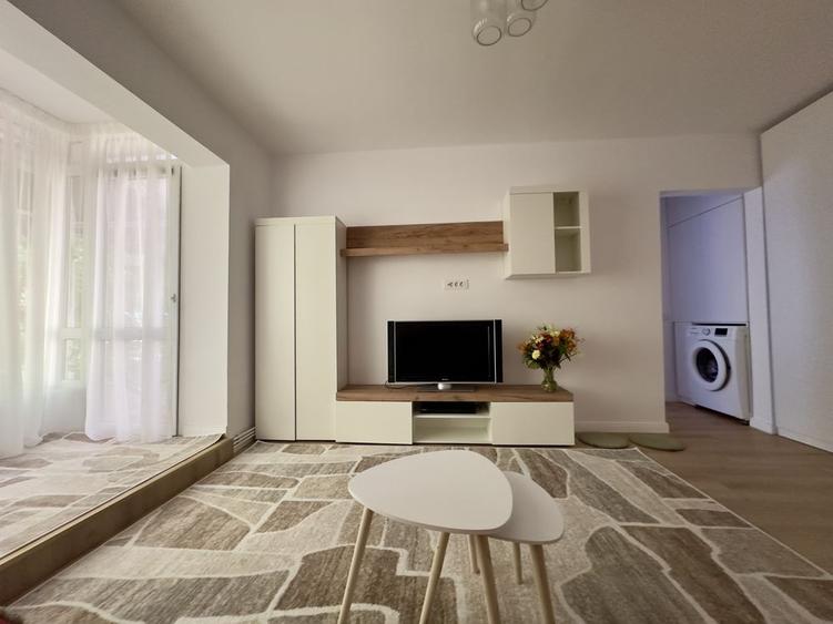 Apartament cu 2 camere semidecomandat, mobilat în Păcurari