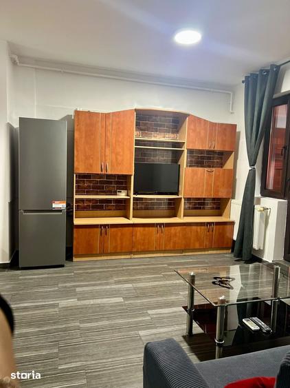 Apartament cu 3 camere în Rahova