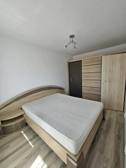 Apartament cu 2 camere decomandat în Vest
