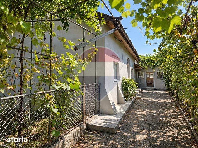 | Casa 3 camere | teren 2800 mp | Judetul Dambovita | - 2