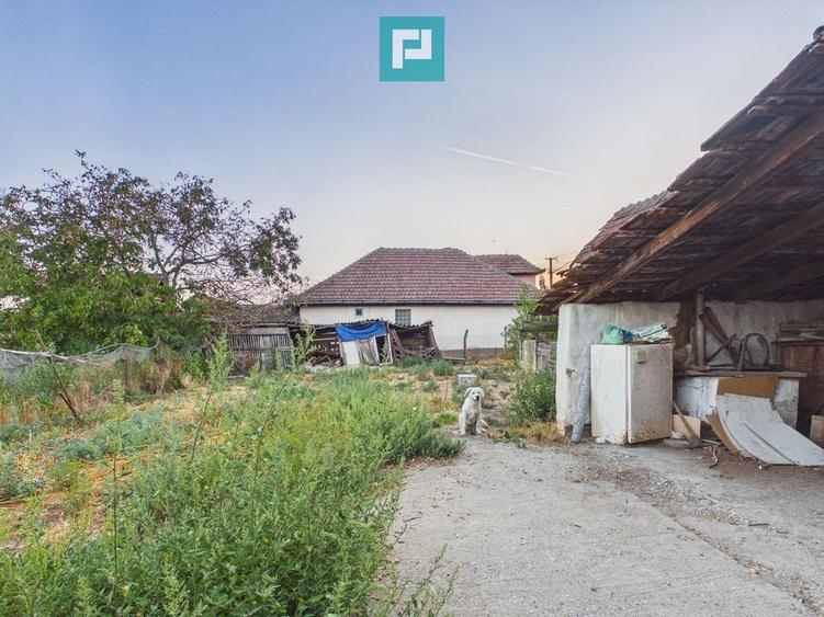 Casă individuală cu 4 camere cu Canalizare în Macea
