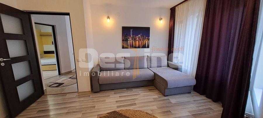 Apartament cu 3 camere decomandat, mobilat în Miroslava