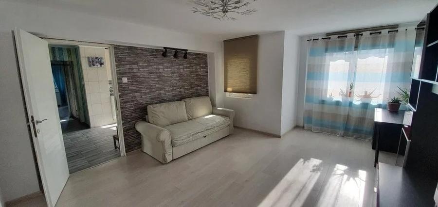 Apartament cu 2 camere decomandat, mobilat în Brâncoveanu