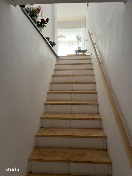 Casă cu 3 camere cu Teren 280 Mp în Central