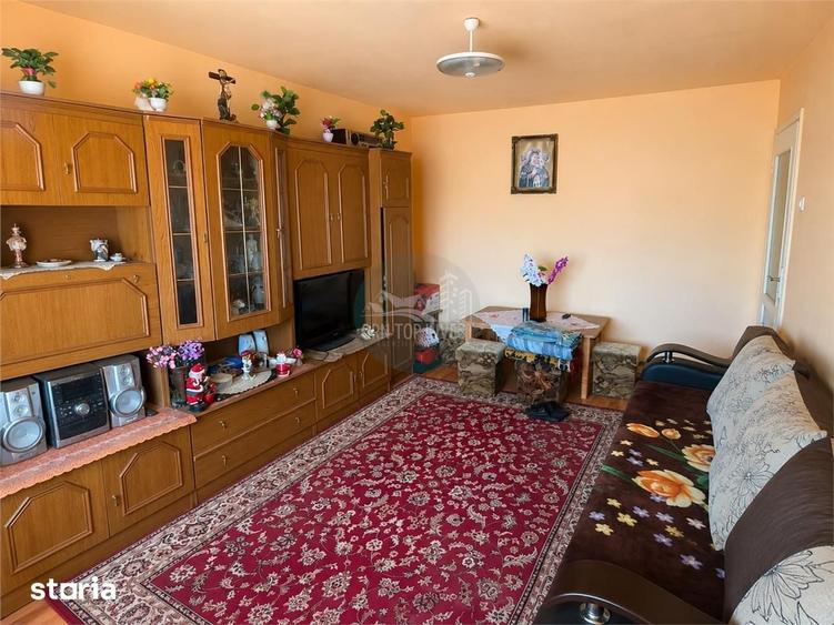 Apartament cu 2 camere decomandat în Lazaret