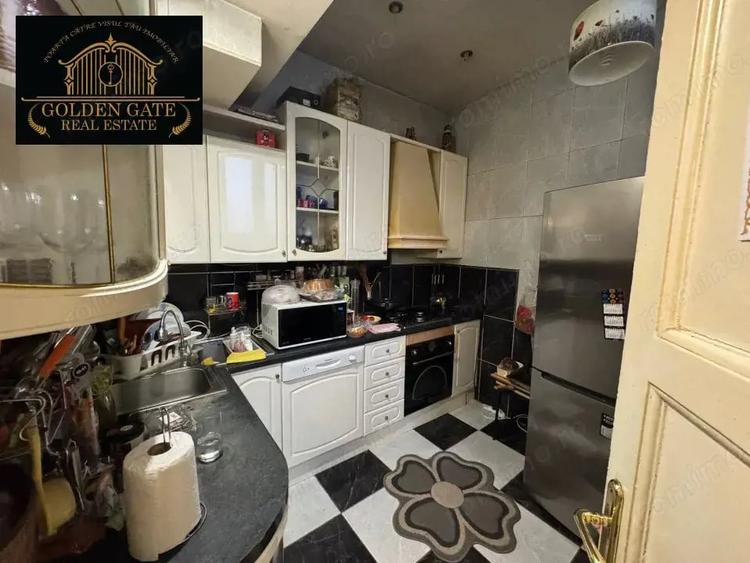 Casă cu 10 camere cu Centrală Termică în Moșilor