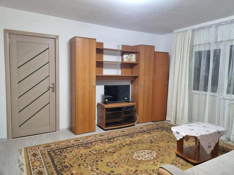 Apartament cu 2 camere semidecomandat în Budeasa