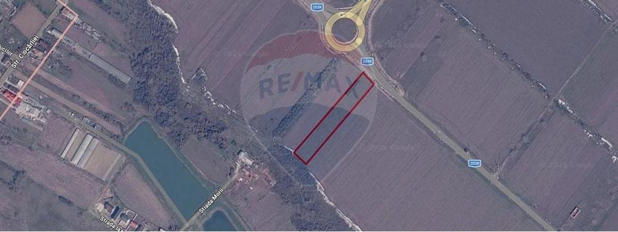 Teren agricol intravilan de 2461 mp, în Scurtești