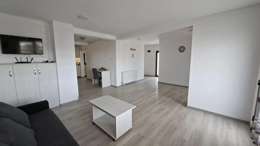 Casă cu Teren 1200 Mp în Budeasa