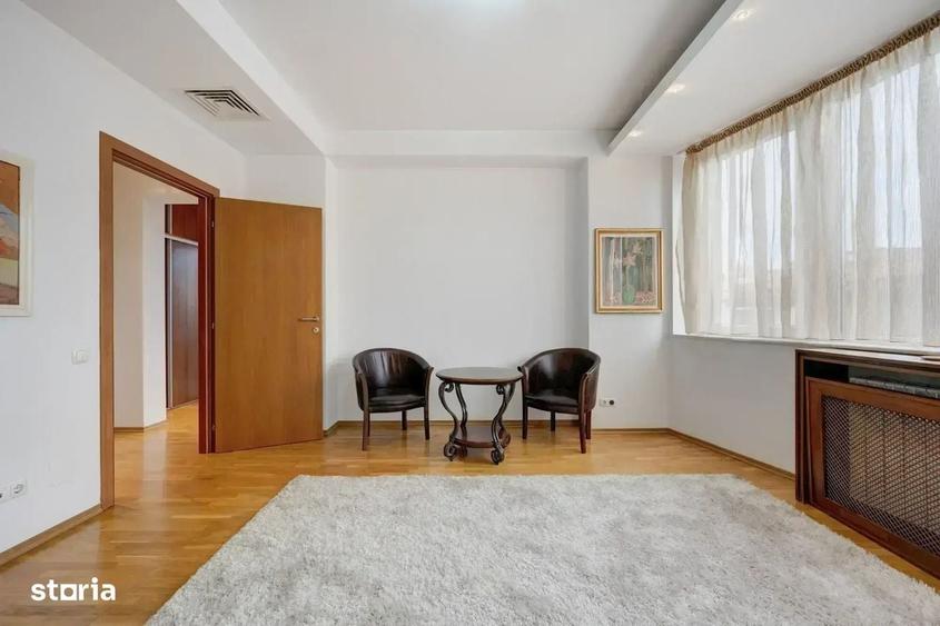 Apartament cu 3 camere, mobilat în Primăverii