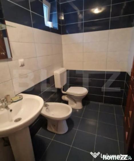 Casă cu 5 camere cu Teren 935 Mp în Central
