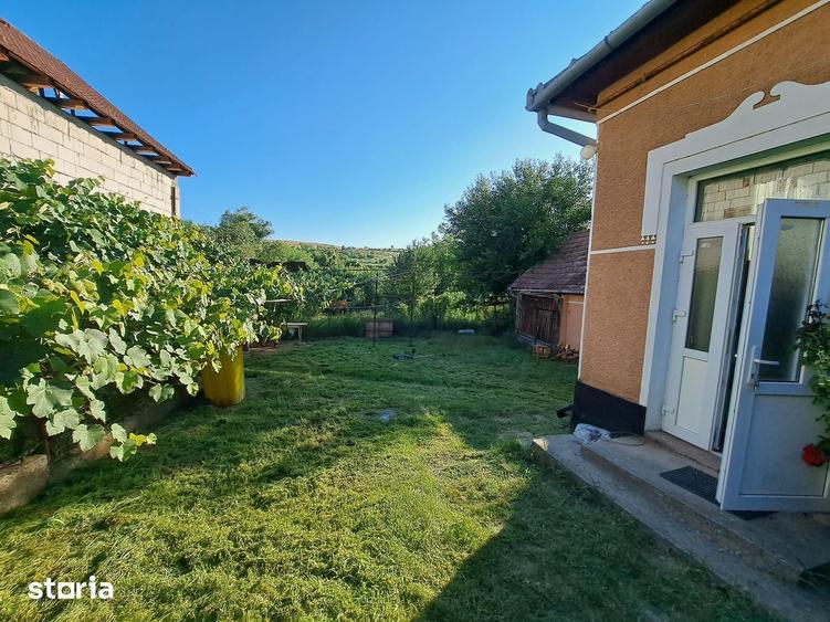 Casă cu 3 camere cu Teren 800 Mp în Slimnic