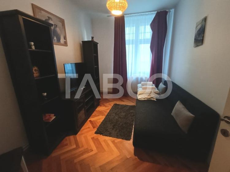 Apartament cu 2 camere decomandat, mobilat în Central