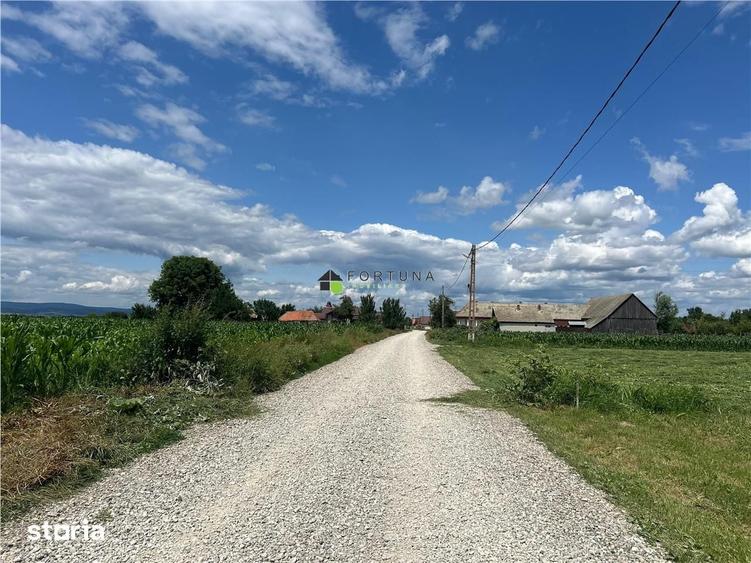 Teren de 3166 mp, în Central