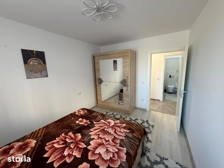 Apartament cu 3 camere în Tractorul