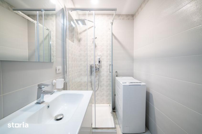Apartament cu 3 camere semidecomandat, mobilat în Central