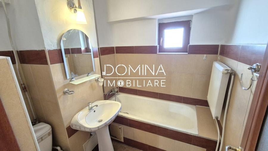 Apartament cu 4 camere decomandat în Ultracentral