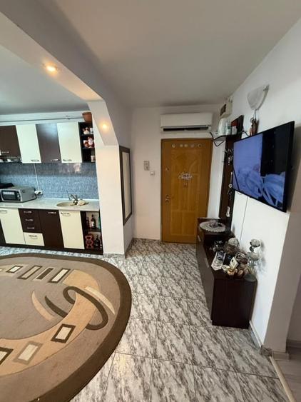 Apartament cu 3 camere decomandat, mobilat în 1 Mai