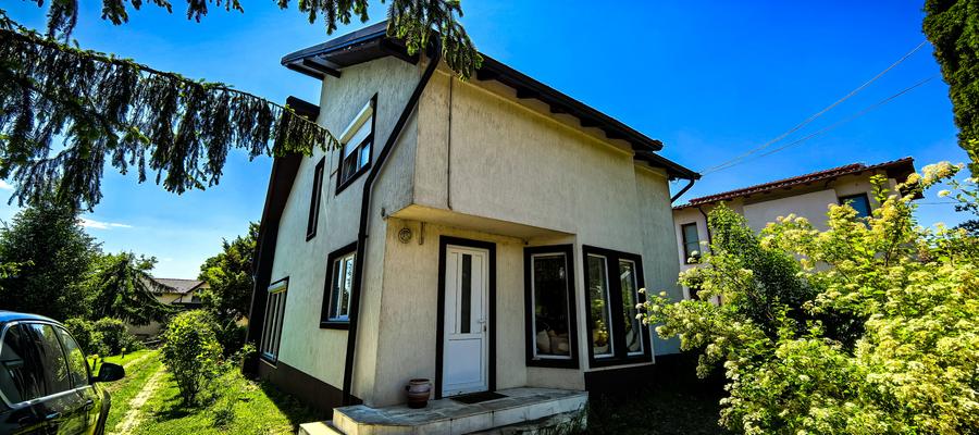 Casă individuală cu 4 camere cu Teren 413 Mp în Fronescu