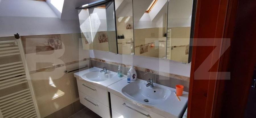 Casă individuală cu 5 camere cu Canalizare în Hărman