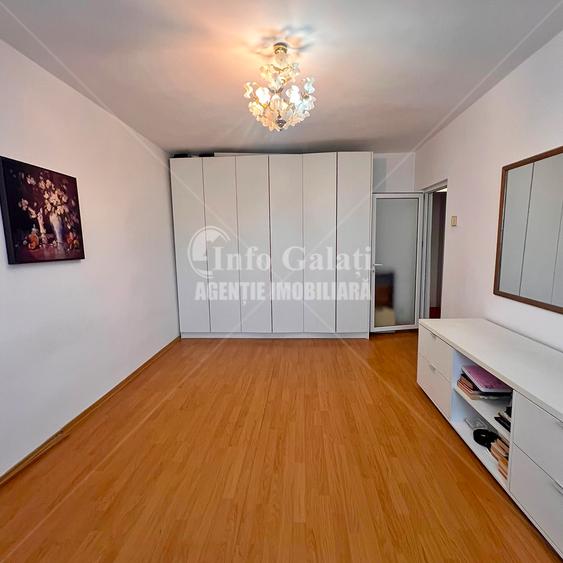 | Apartament cu 2 camere | Siderurgistilor Vest | Etaj 3 | - 3