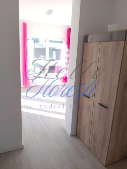 Duplex cu 4 camere cu Canalizare în Florești