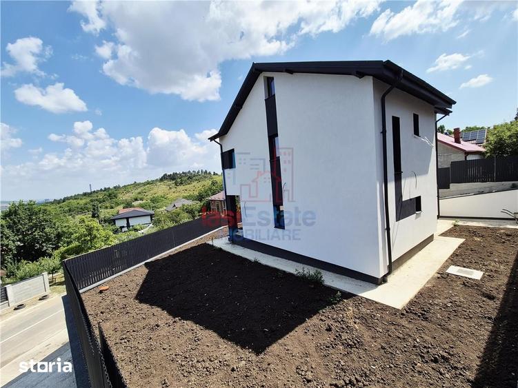 Casă cu 4 camere cu Teren 400 Mp în Tomești