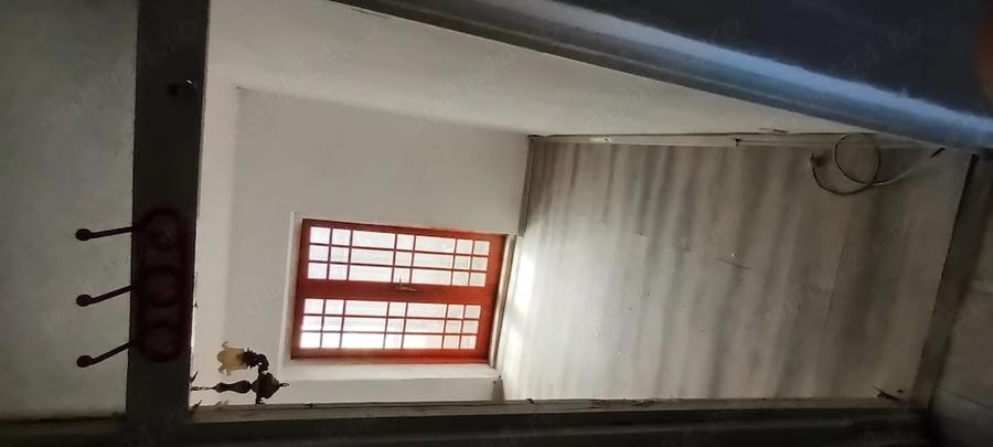 Apartament spatiu comercial parter - 1