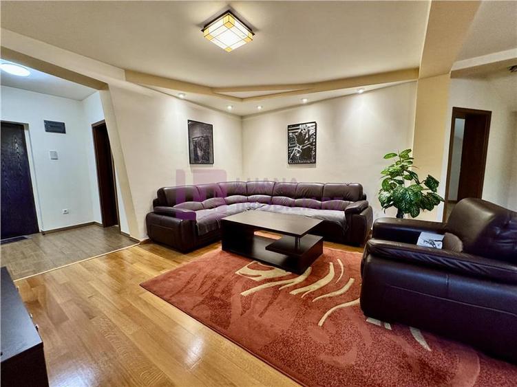Apartament cu 3 camere decomandat, mobilat în Aeroport