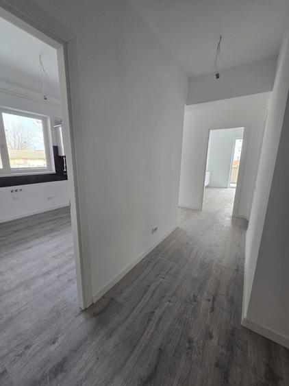 Apartament cu 2 camere decomandat în Nicolina