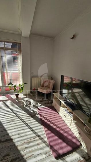 Apartament cu 2 camere semidecomandat, mobilat în Zorilor